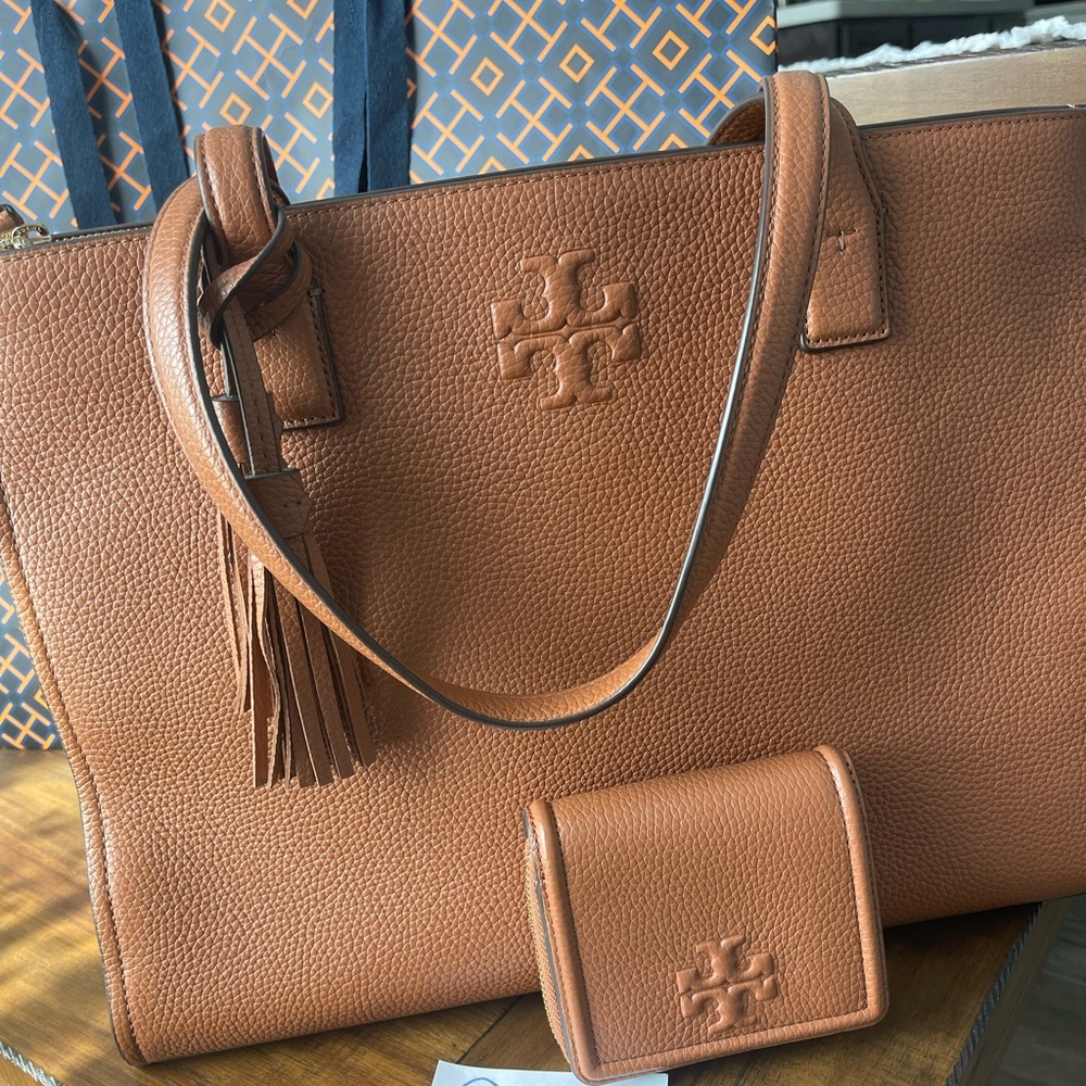 Tory Burch Thea Large Tote pebbled leather, along with small Thea Wallet.